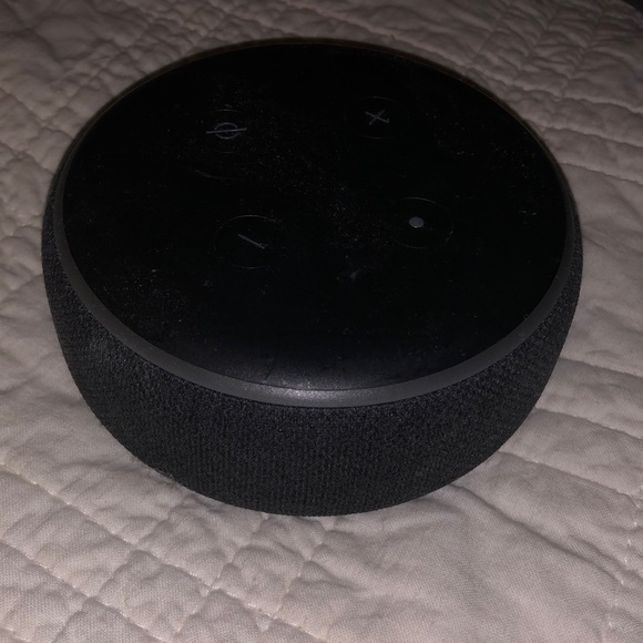 Amazon Alexa - Picture 2 of 2